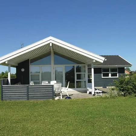 Holiday home 3 Bedroom Beautiful In *