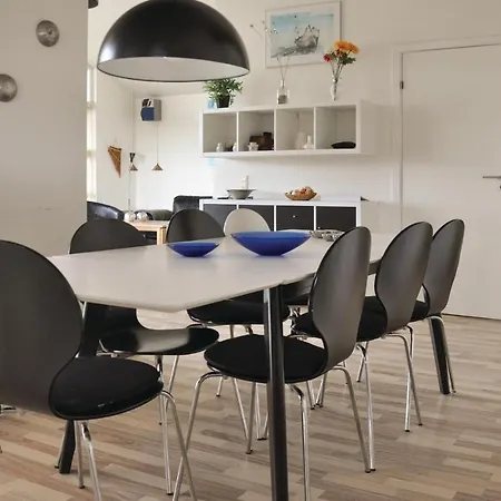 Ferienhaus 3 Bedroom Beautiful In